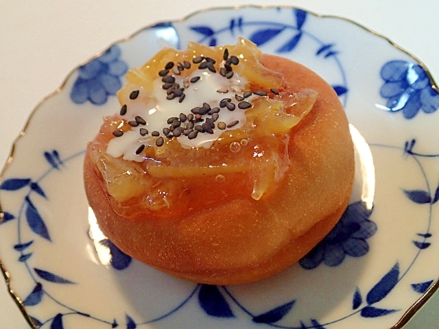 柚子ジャムと黒胡麻の餡ドーナツ