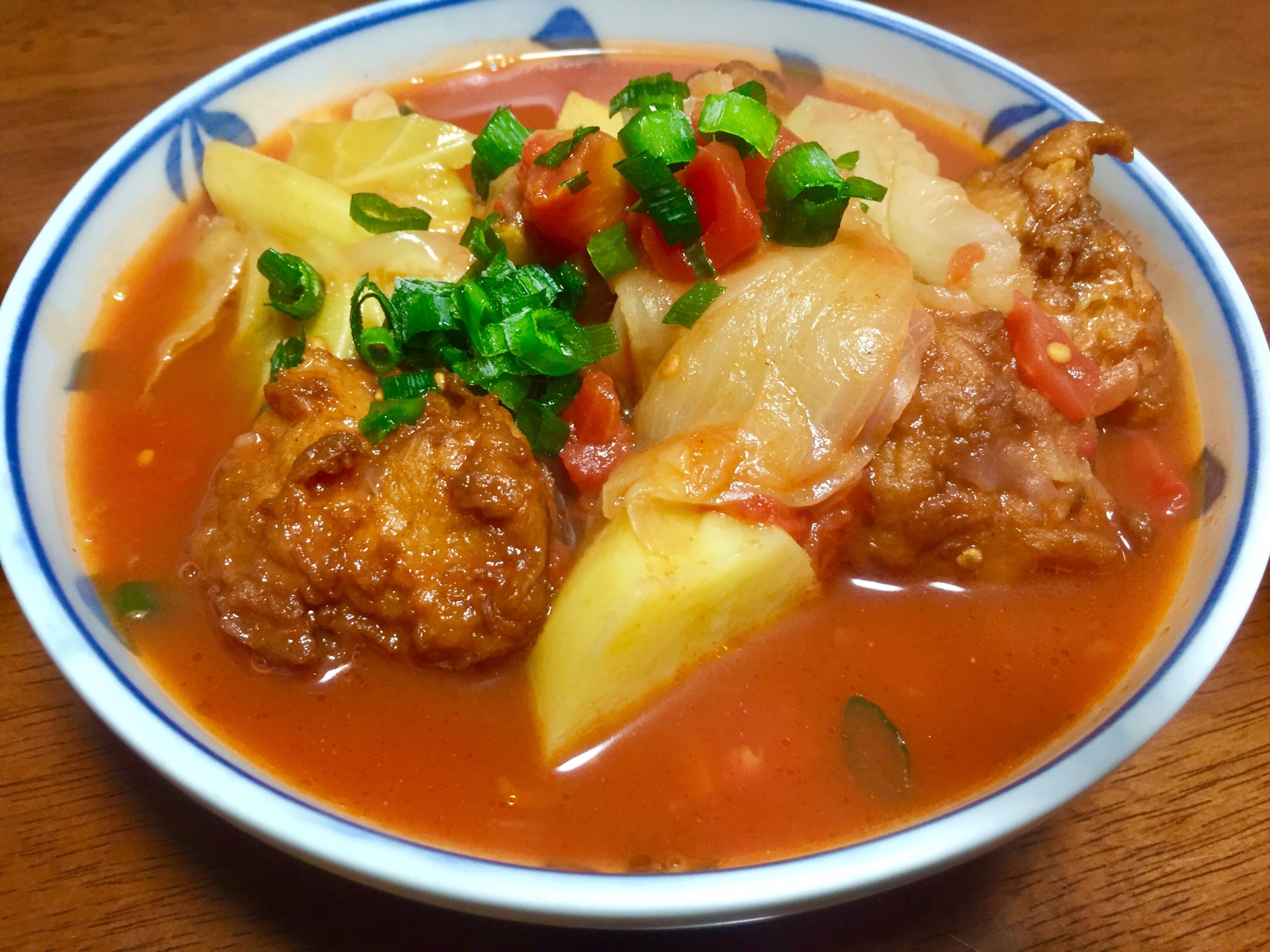 簡単 夕飯 さつま揚げとトマト缶詰めのスープ