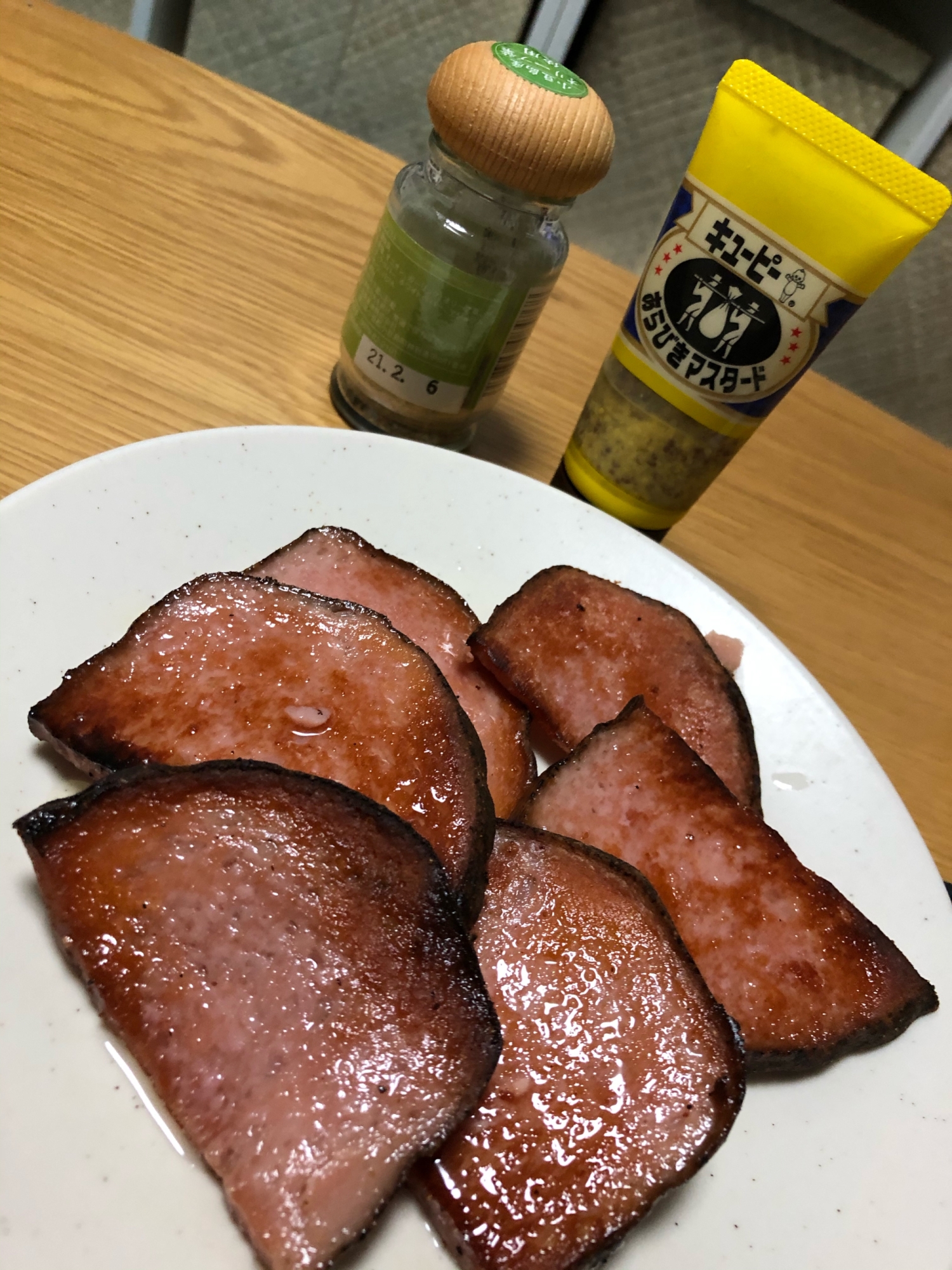 黒胡椒ハム焼き レシピ 作り方 By 鷹cook 楽天レシピ 黒胡椒ハム焼き レシピ 作り方 By 鷹cook 楽天レシピ