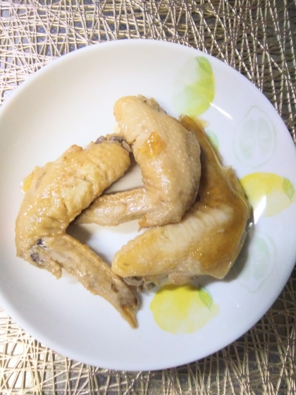 とろっとろでほろっほろ　手羽先とにんにくの極旨煮