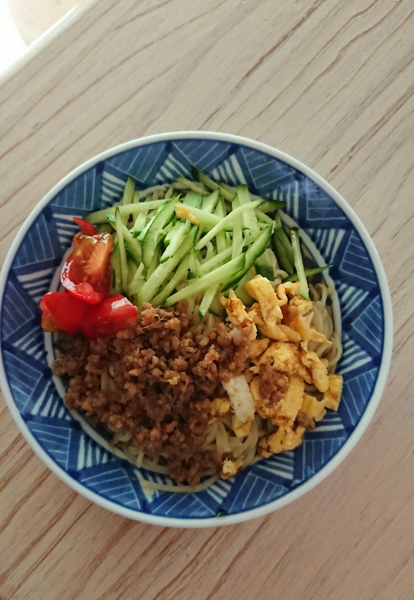 鶏そぼろの冷やし中華♡