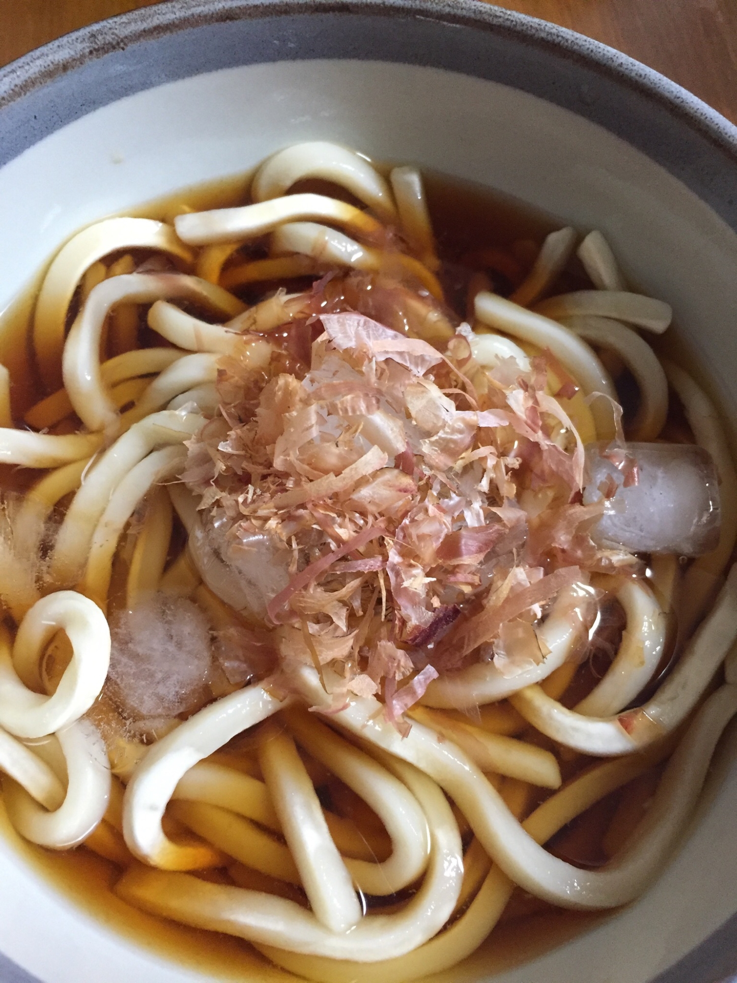 めんつゆで冷やしうどん