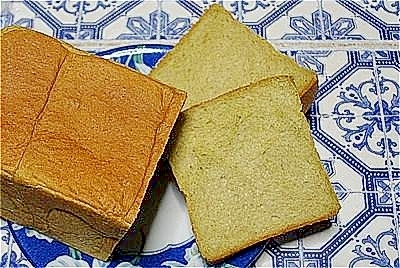 抹茶とミルクの角食パン　1.5斤