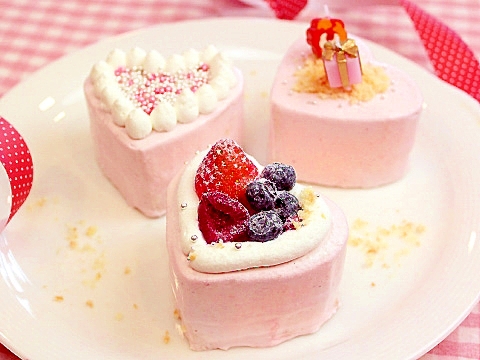 【ママパン】苺のハートデコケーキ