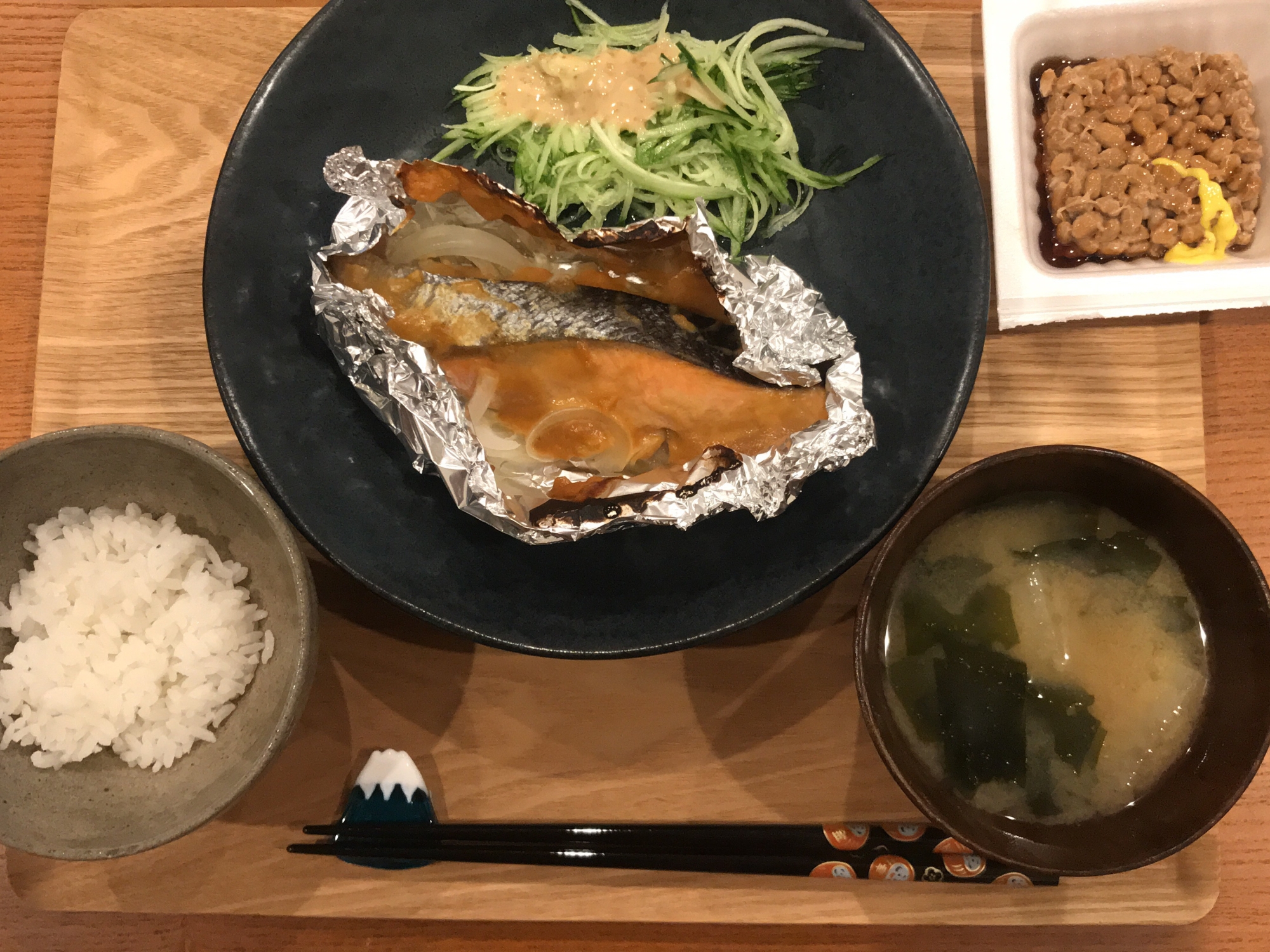 鮭のホイル焼き定食