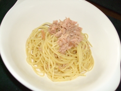 ツナとおろしにんにくのあえパスタ