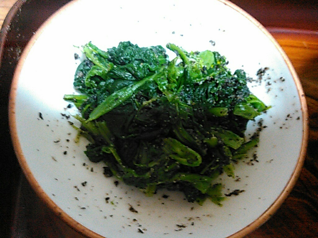 ほうれん草の胡麻だし醤油和え