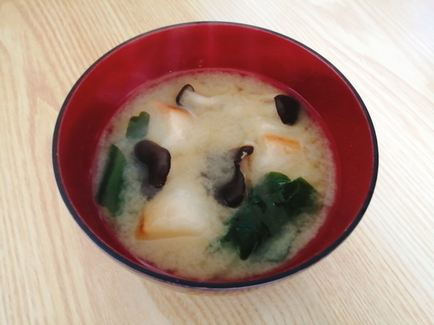 ひらたけと麩とわかめの味噌汁 レシピ 作り方 By はじゃじゃ 楽天レシピ ひらたけと麩とわかめの味噌汁 レシピ 作り方 By はじゃじゃ 楽天レシピ