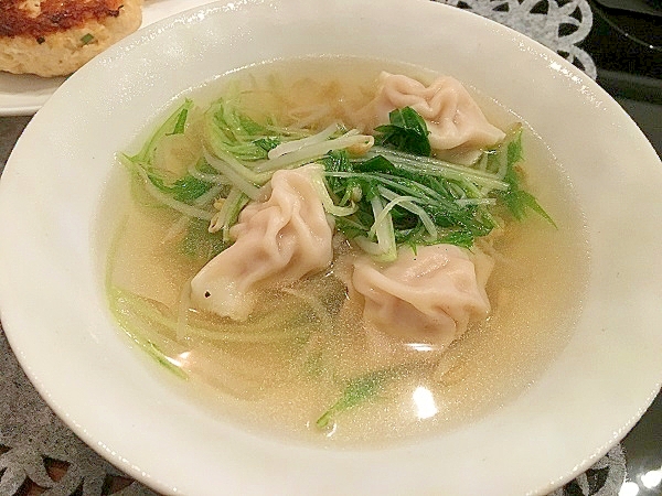 水餃子と水菜の中華スープ