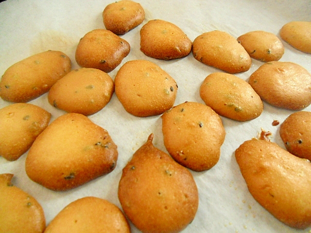 甘さ控えめ 黒ゴマクッキー 幼児のおやつにも レシピ 作り方 By ミスチバス 楽天レシピ 甘さ控えめ 黒ゴマクッキー 幼児のおやつにも レシピ 作り方 By ミスチバス 楽天レシピ