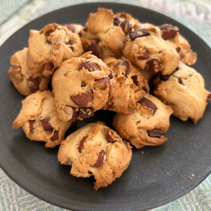 レーズンとアーモンドのドロップクッキー
