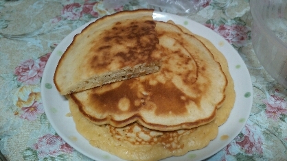 素朴な味わいで胃に負担も少なく美味でした~焼きたても美味しかったけど、リコッタチーズとハチミツかけて食べたらリッチなおやつになりました！病み付きになりそうです~