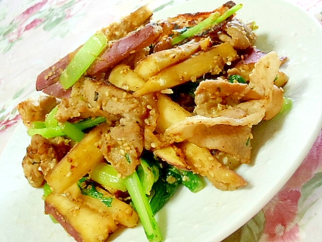 味噌仕立て❤薩摩芋と小松菜と豚肉の炒め物❤