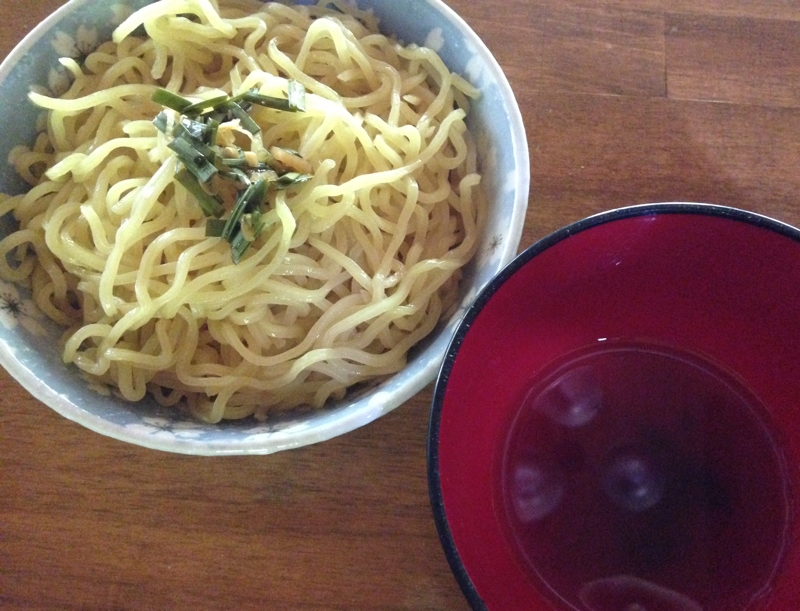 ピリ辛冷やしつけ麺。