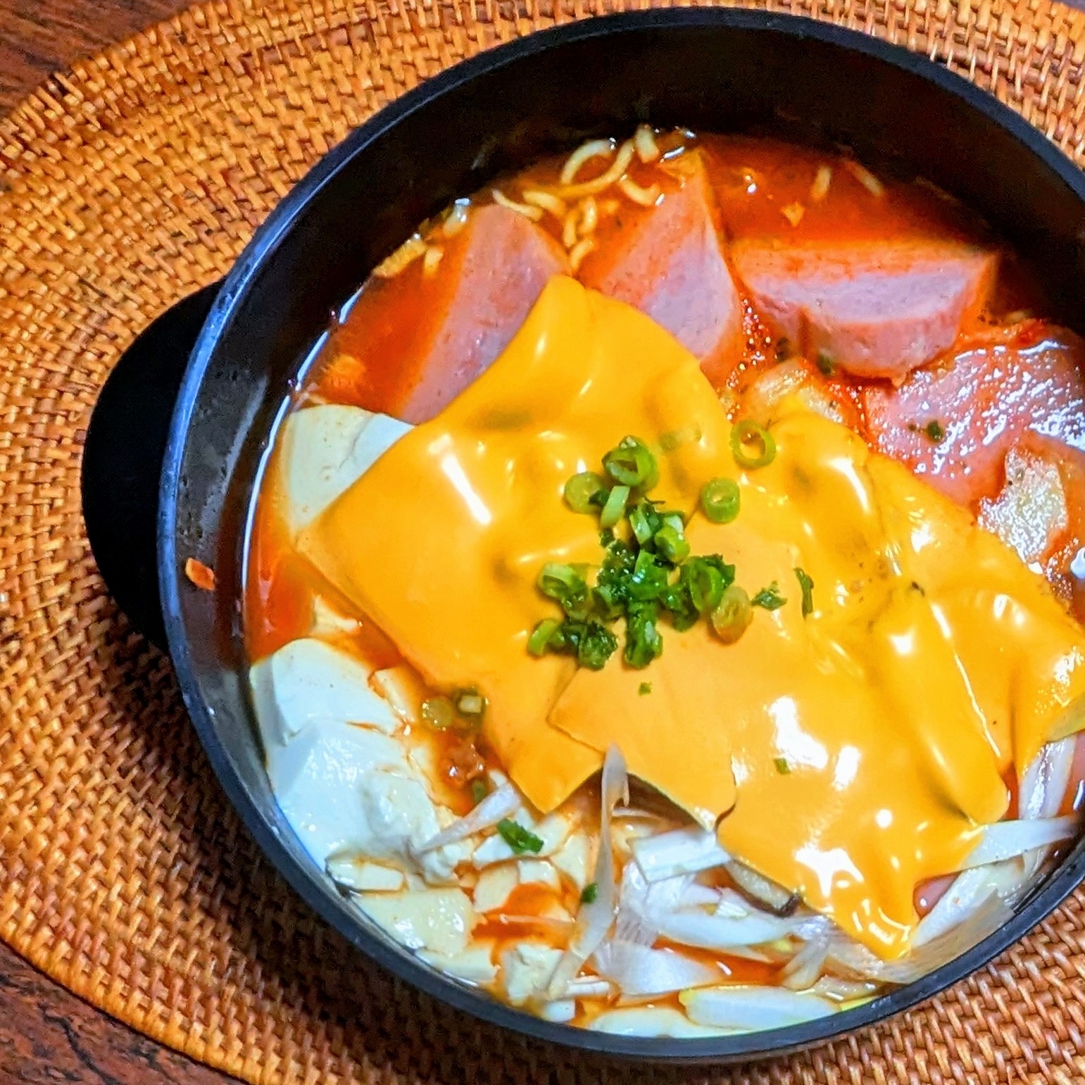 辛ラーメンでブデチゲ