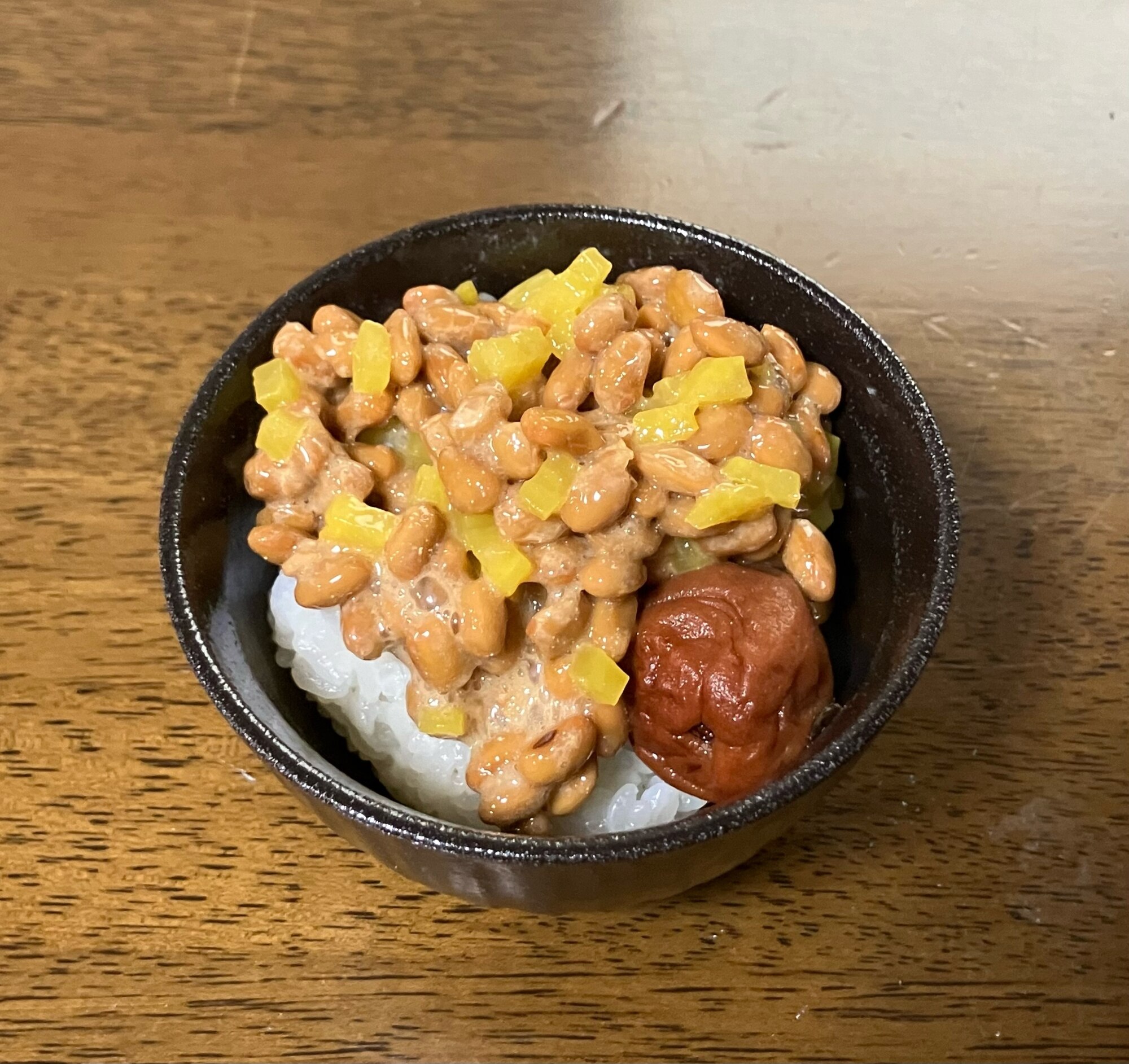 簡単☆たくあん入り納豆ご飯 レシピ・作り方 by くろみつきなこもち