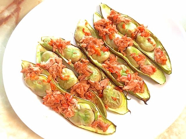 オーブントースターでこんがり?そら豆とツナの姿焼き