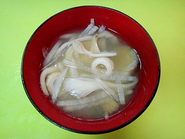 大根と舞茸竹輪の味噌汁