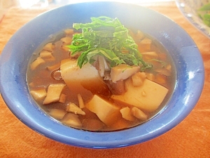 みじん切り椎茸と豆腐の味噌スープ