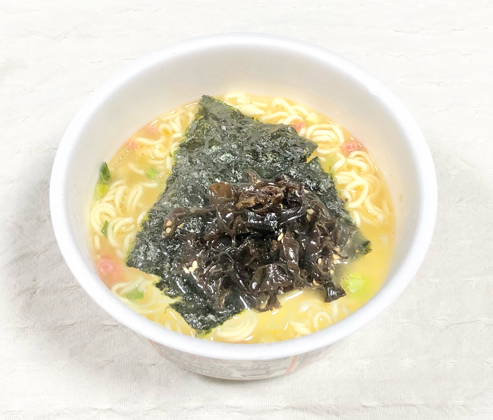 簡単⭐カップラーメンにキクラゲトッピング