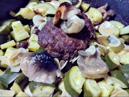 とろりんお肉♡牛肉ときゅうりオイスターソース炒め