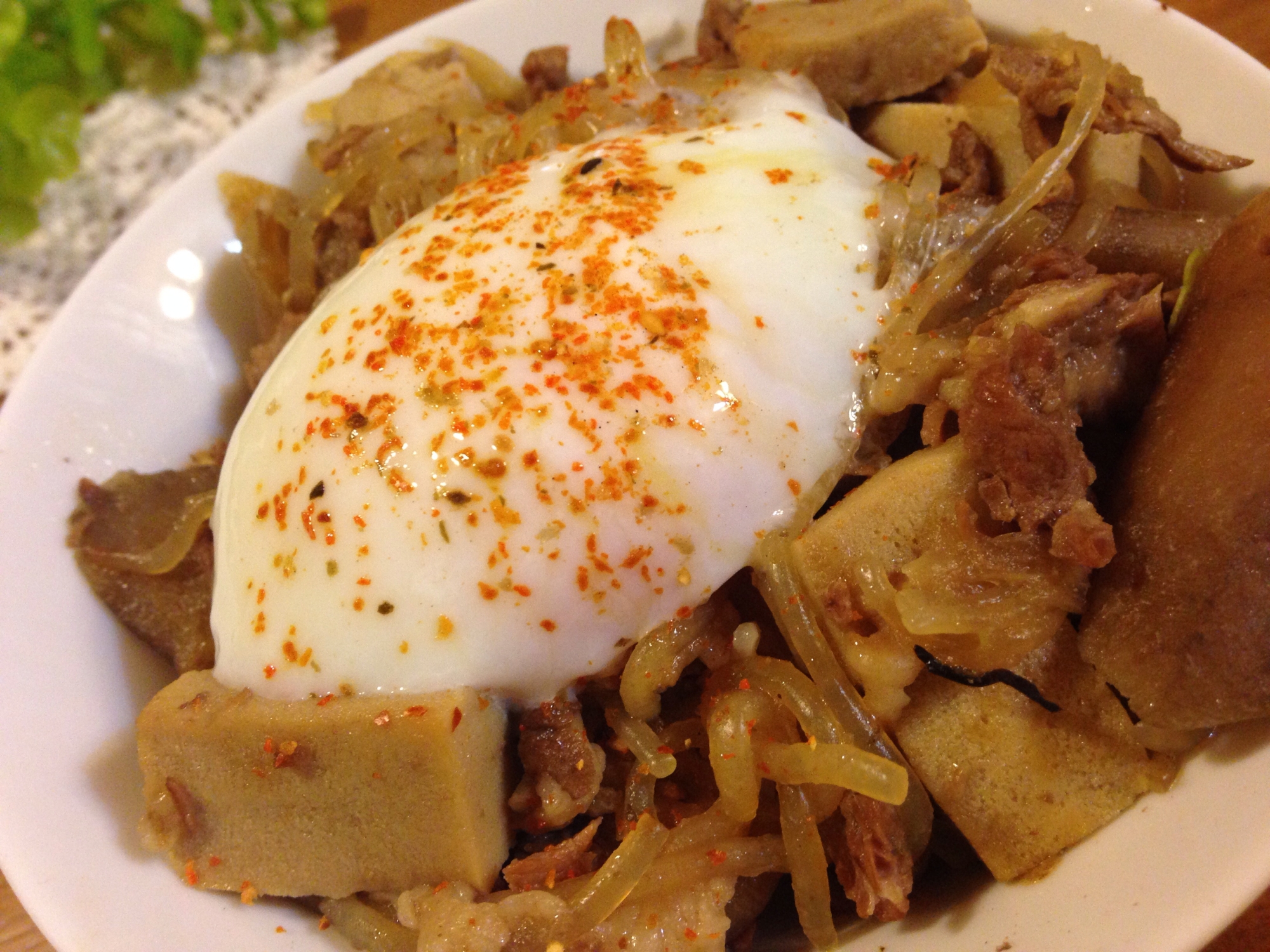 温泉卵のせ♪高野豆腐の豚丼