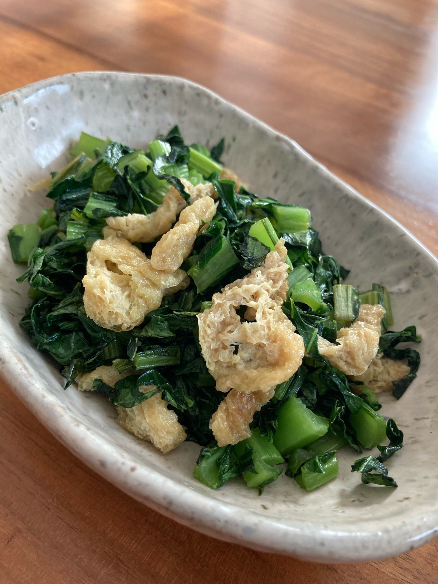 小松菜と油揚げのごま油炒め