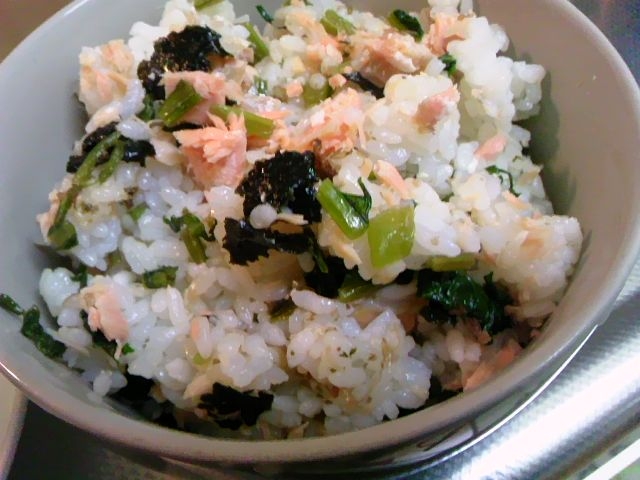 鮭と高菜の混ぜご飯