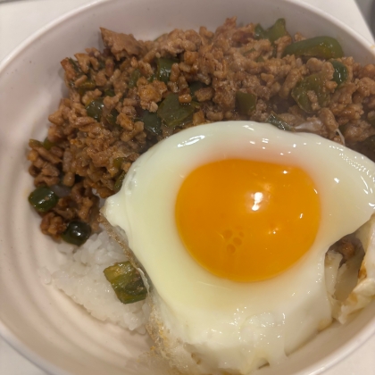 簡単時短！ひき肉ロコモコ丼