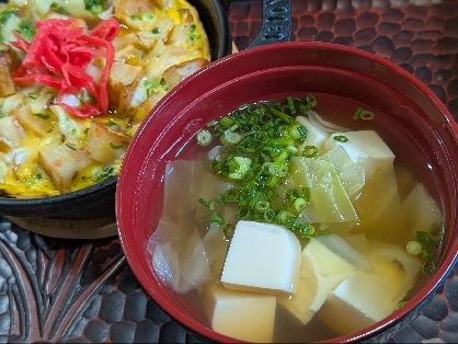 キャベツと豆腐の和風スープ