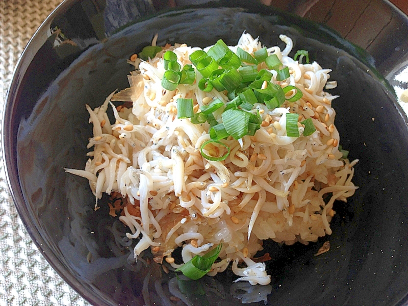 簡単ヘルシー 釜揚げしらすとミョウガの丼 レシピ 作り方 By Acchan66 楽天レシピ