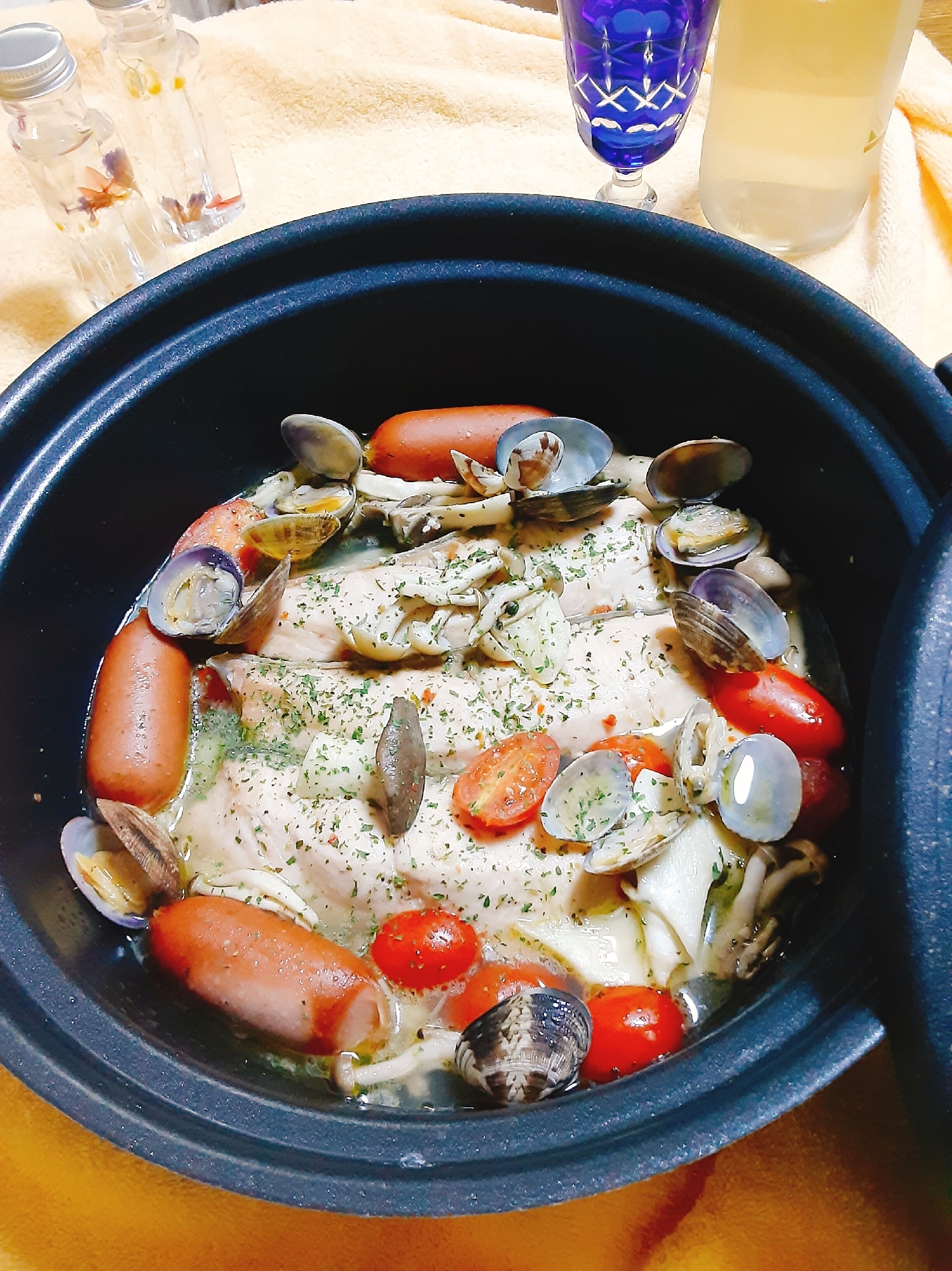 【白ワインに合う】鍋一つでできる鮭のアクアパッツア