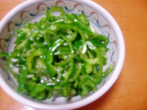 しゃきっとおいしい 生ピーマンのナムル レシピ 作り方 By かばぽん 楽天レシピ しゃきっとおいしい 生ピーマンのナムル レシピ 作り方 By かばぽん 楽天レシピ