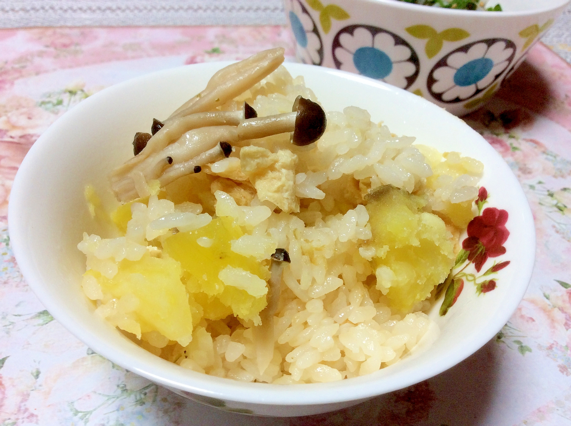 市販のだしで簡単美味しい♪さつま芋の炊き込みご飯