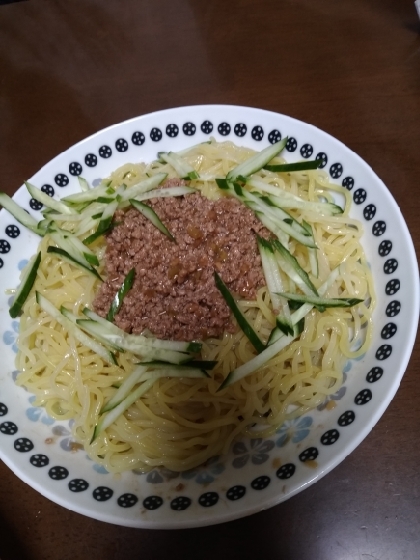 肉味噌たっぷりジャージャー麺