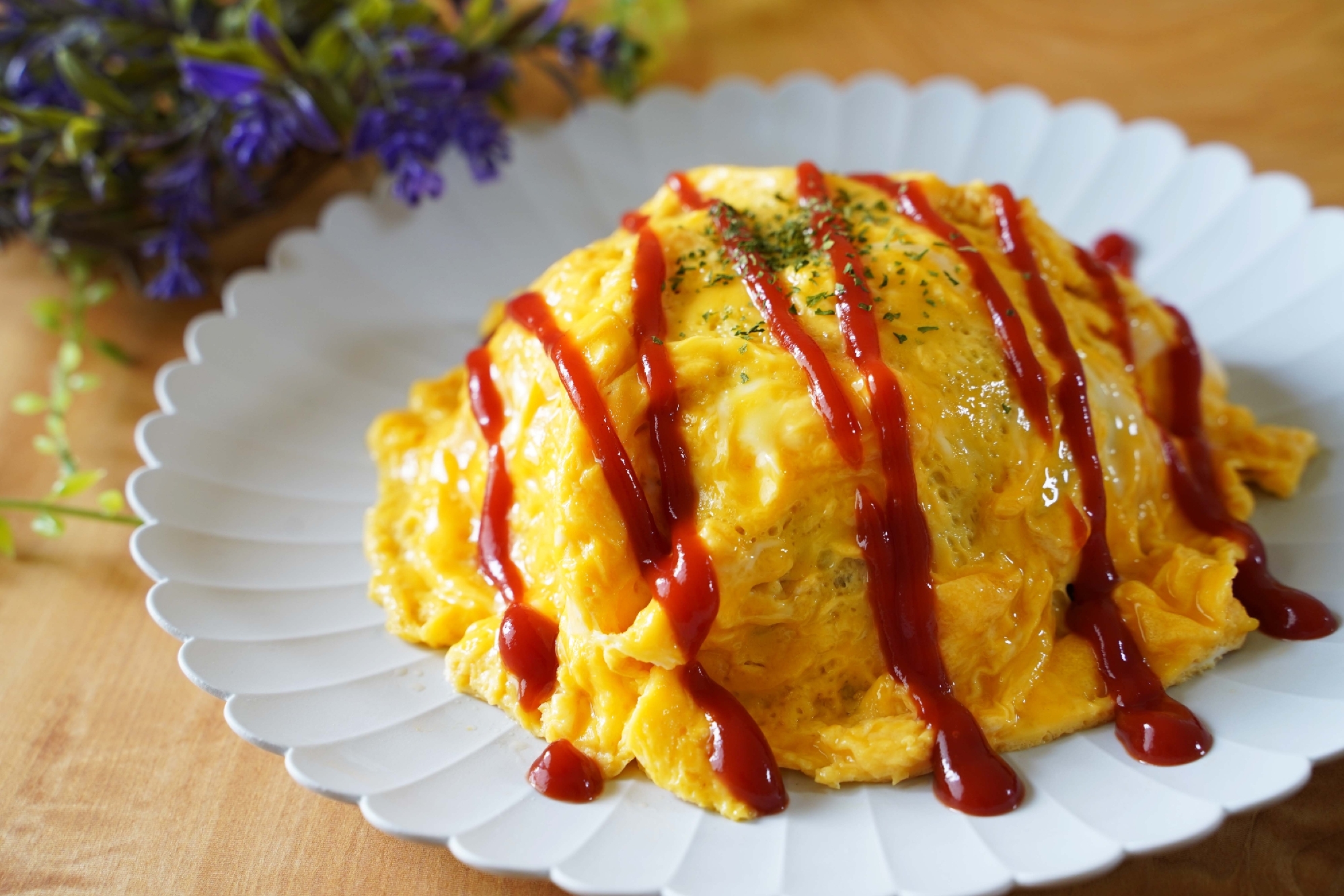 バター醤油で甘辛ひき肉オムライス