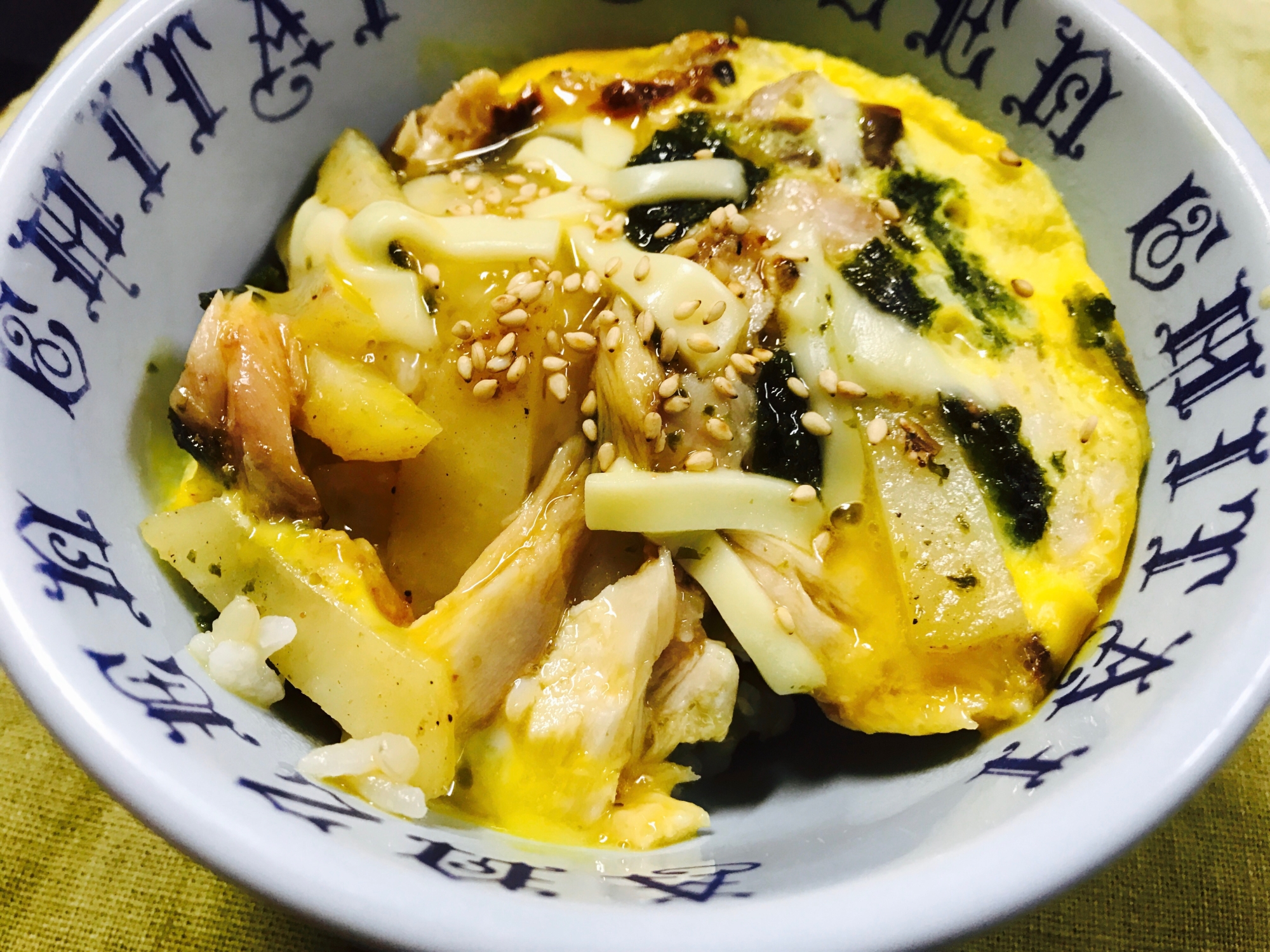 サバとじゃがいもの海苔チー玉丼