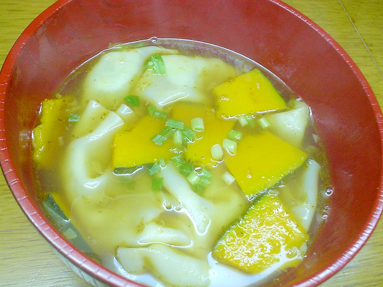 カボチャスープ餃子