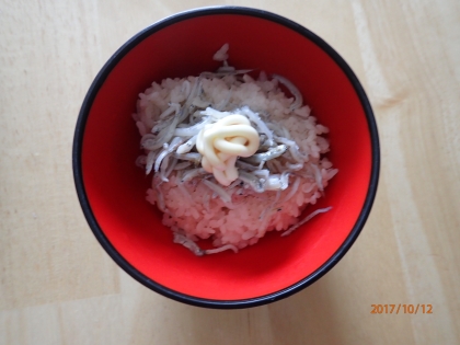 ご飯がすすむ！しらすマヨご飯 (ﾉ｡･ω･)ﾉ*