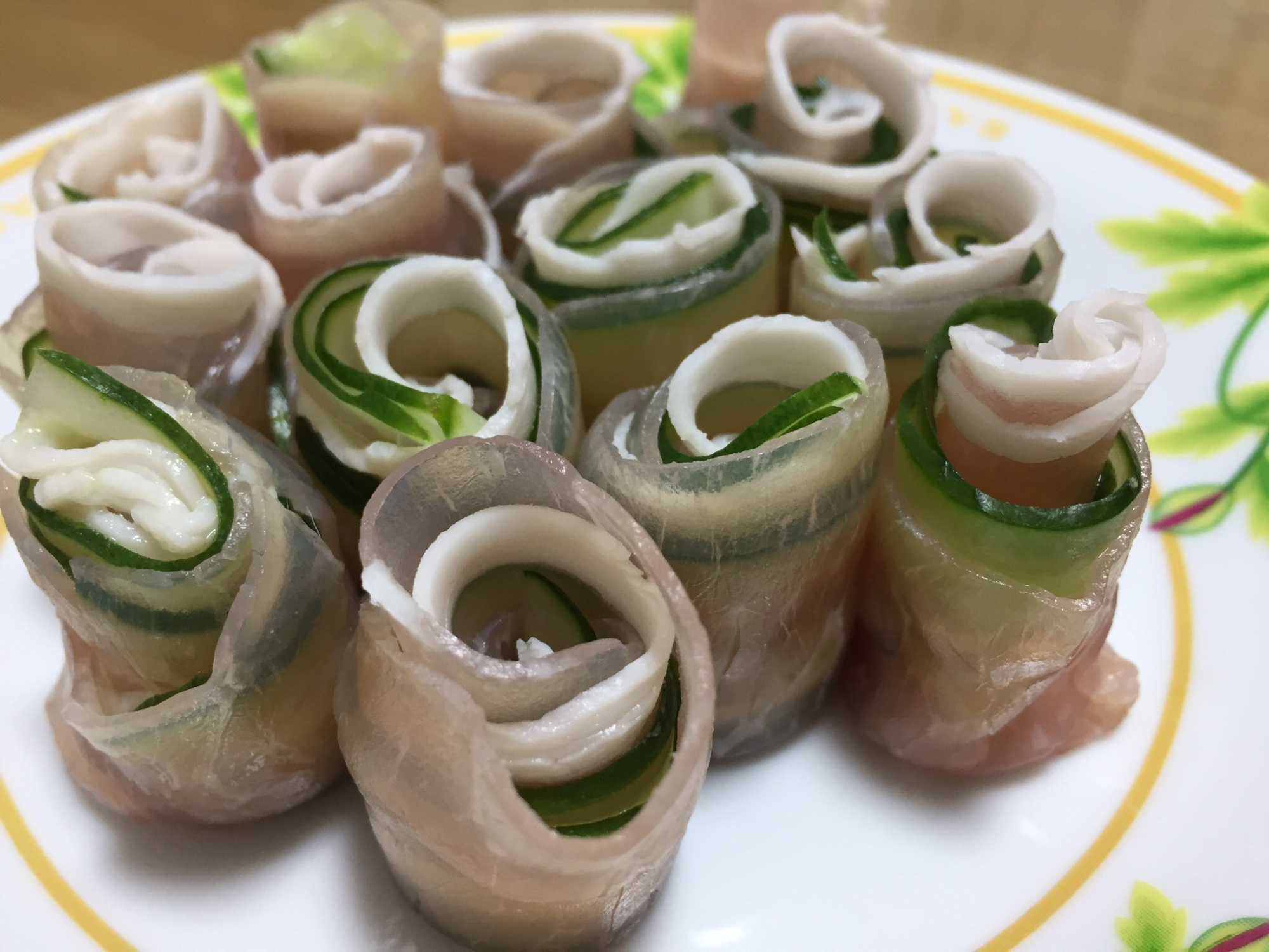 生ハムときゅうりのオシャレ巻き レシピ 作り方 By 時短簡単こっちゃんレシピ 楽天レシピ