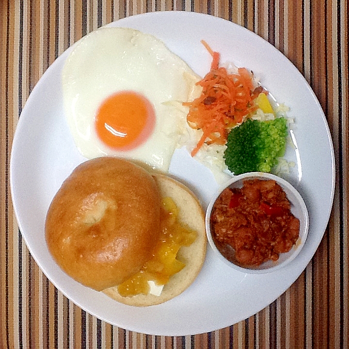 ベーグルサンドの朝ごはんプレート レシピ 作り方 By U Smyles 楽天レシピ ベーグルサンドの朝ごはんプレート レシピ 作り方 By U Smyles 楽天レシピ