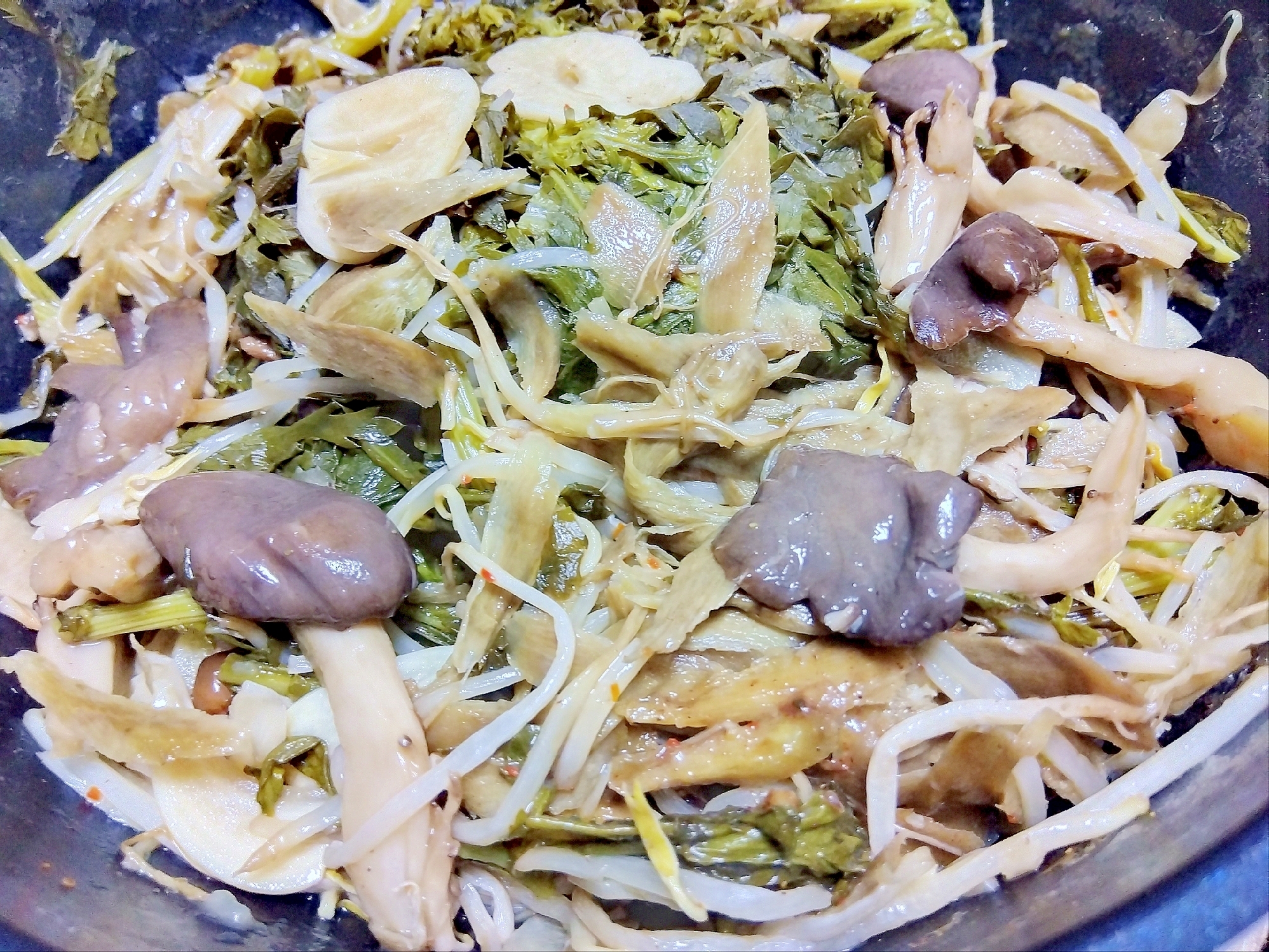 平茸もやし春菊ごぼう温サラダ
