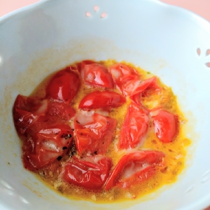 トマトが美味しく食べられるレンジDEトマトチーズ