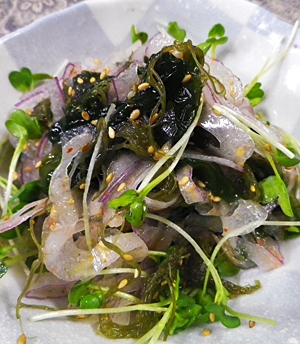紫玉ねぎ海藻ナムル