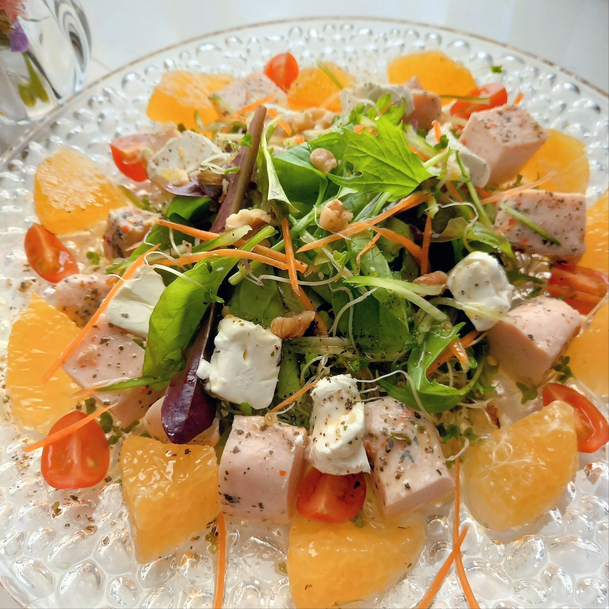 国産チーズとデコポンのチキンサラダꕤ୭*