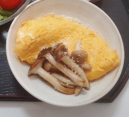 生クリームの代わりに牛乳で作ってみました✨たまごがふわふわになって、とっても美味しかったです♡