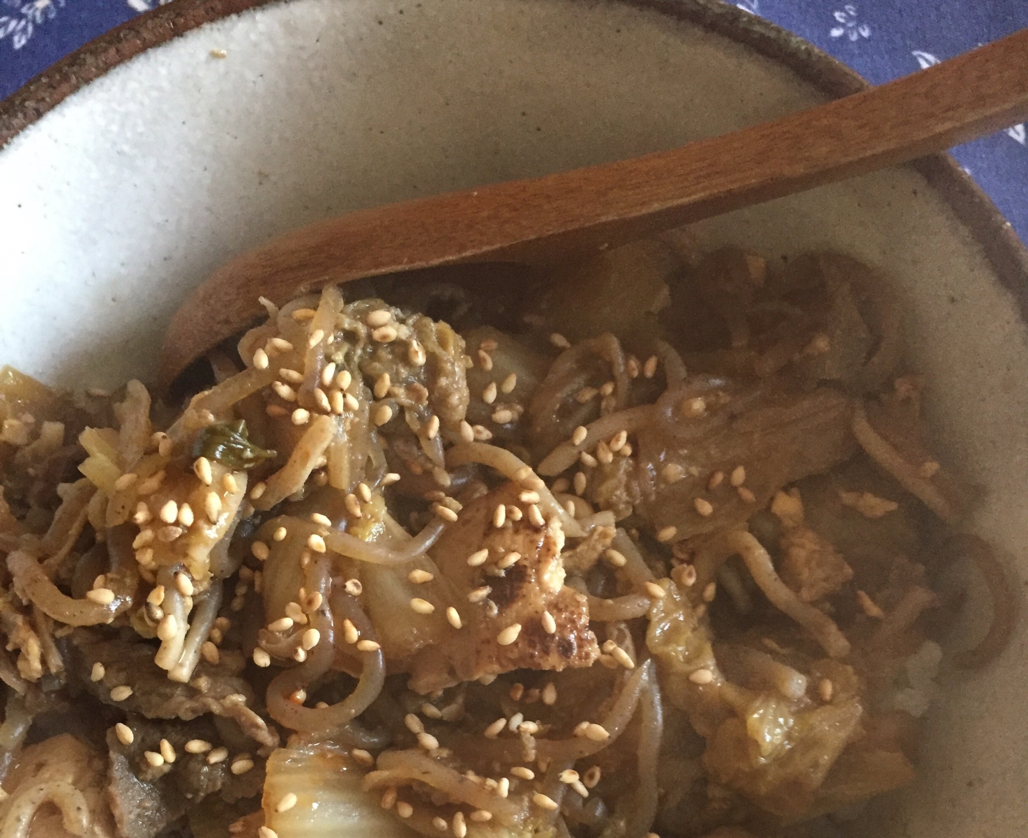 白菜と牛肉の甘辛煮どんぶり