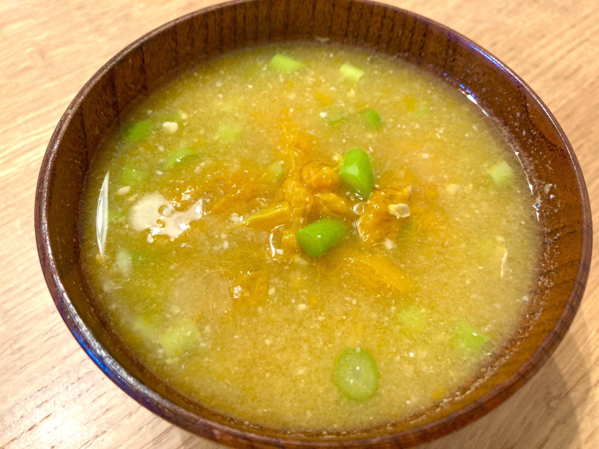 かぼちゃのわたとアスパラの茎の味噌汁