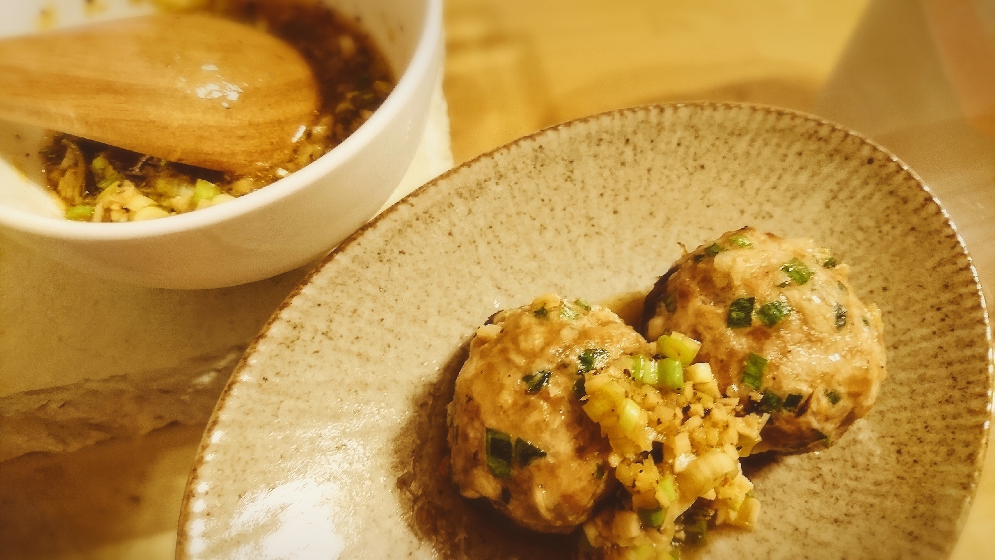 ミニハンバーグのような 椎茸肉詰め  香味酢タレで