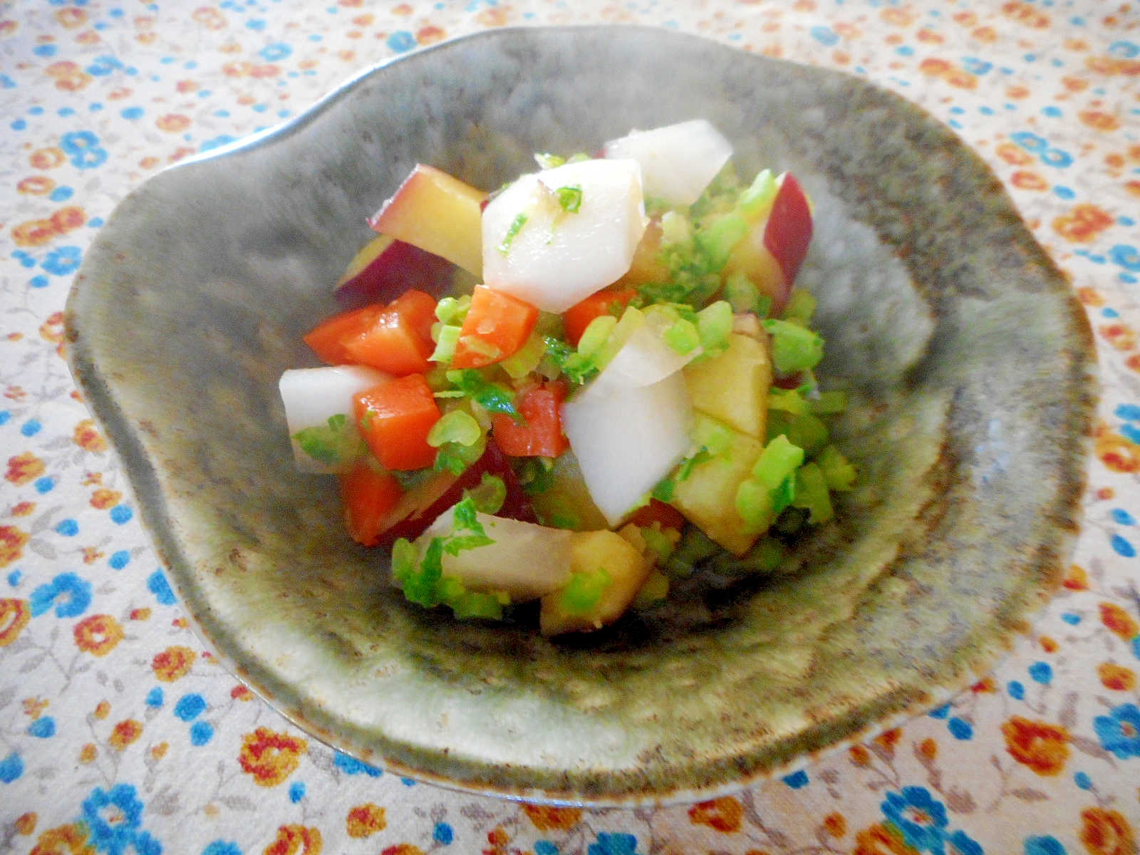 さつま芋と大根葉の煮物
